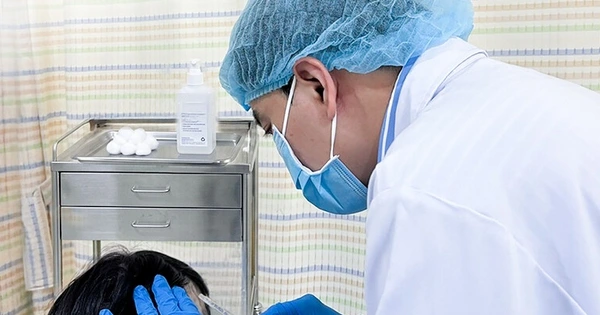 Causes of Patchy Hair Loss in a 16-Year-Old Girl