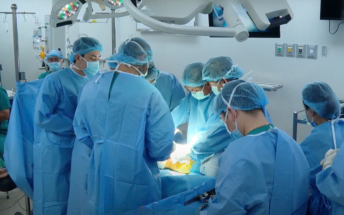 Doctors Warn of a 'Pandemic' of Sedentary Lifestyles Leading to Younger Cases of Spinal Disorders